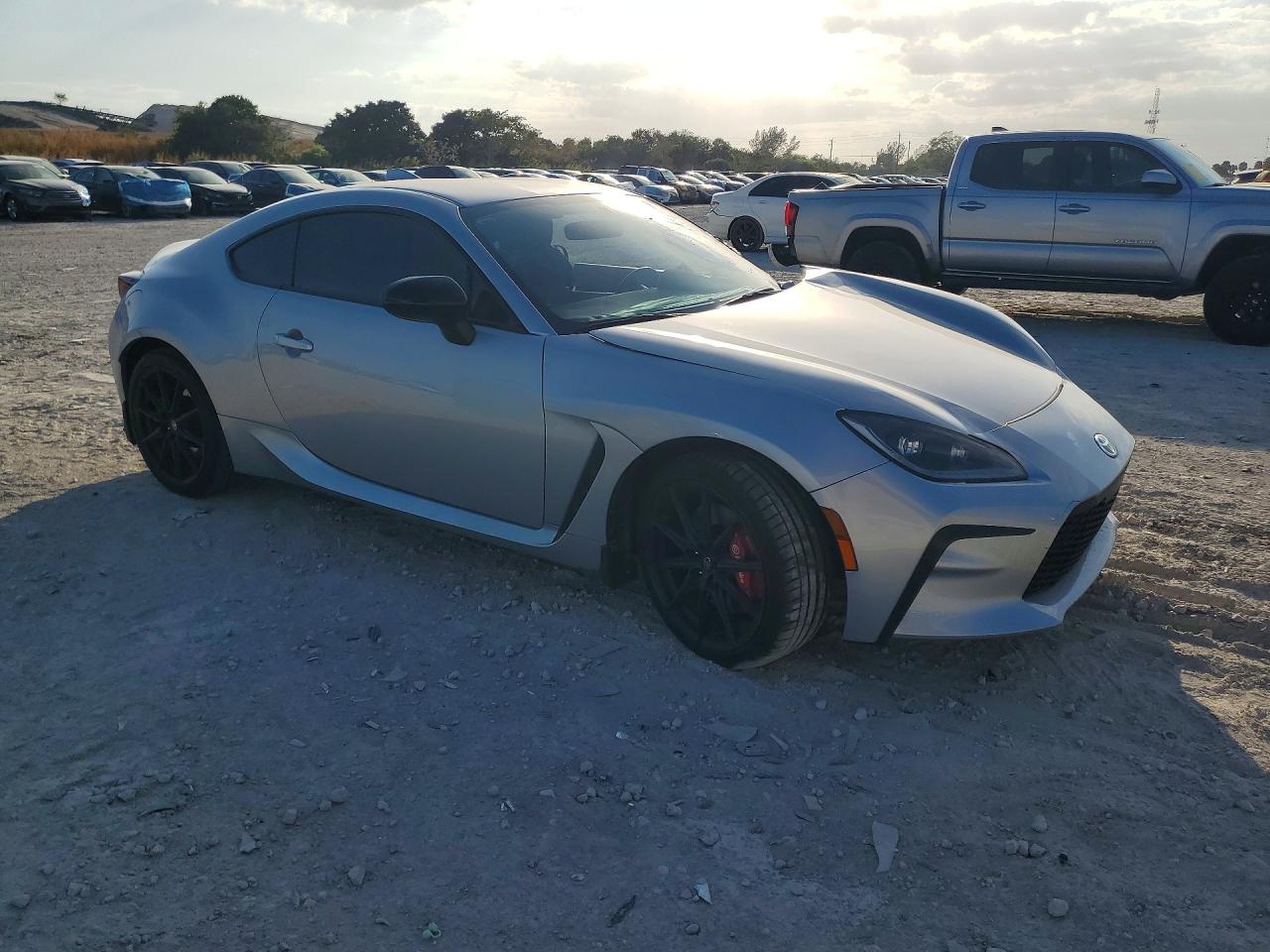 2025 TOYOTA GR86 BASE — снимка 4