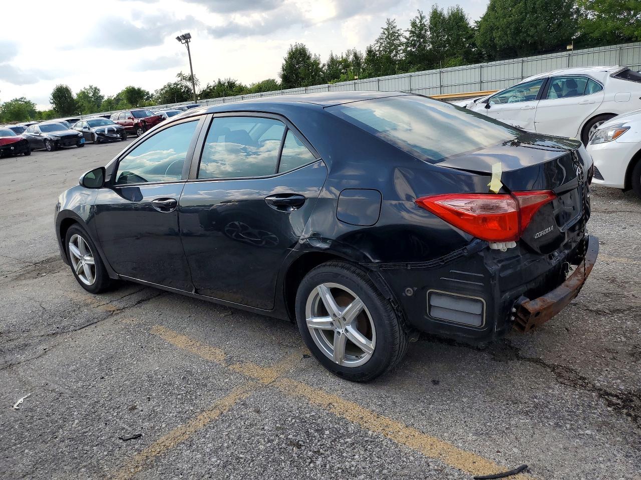2017 TOYOTA COROLLA LE — снимка 2