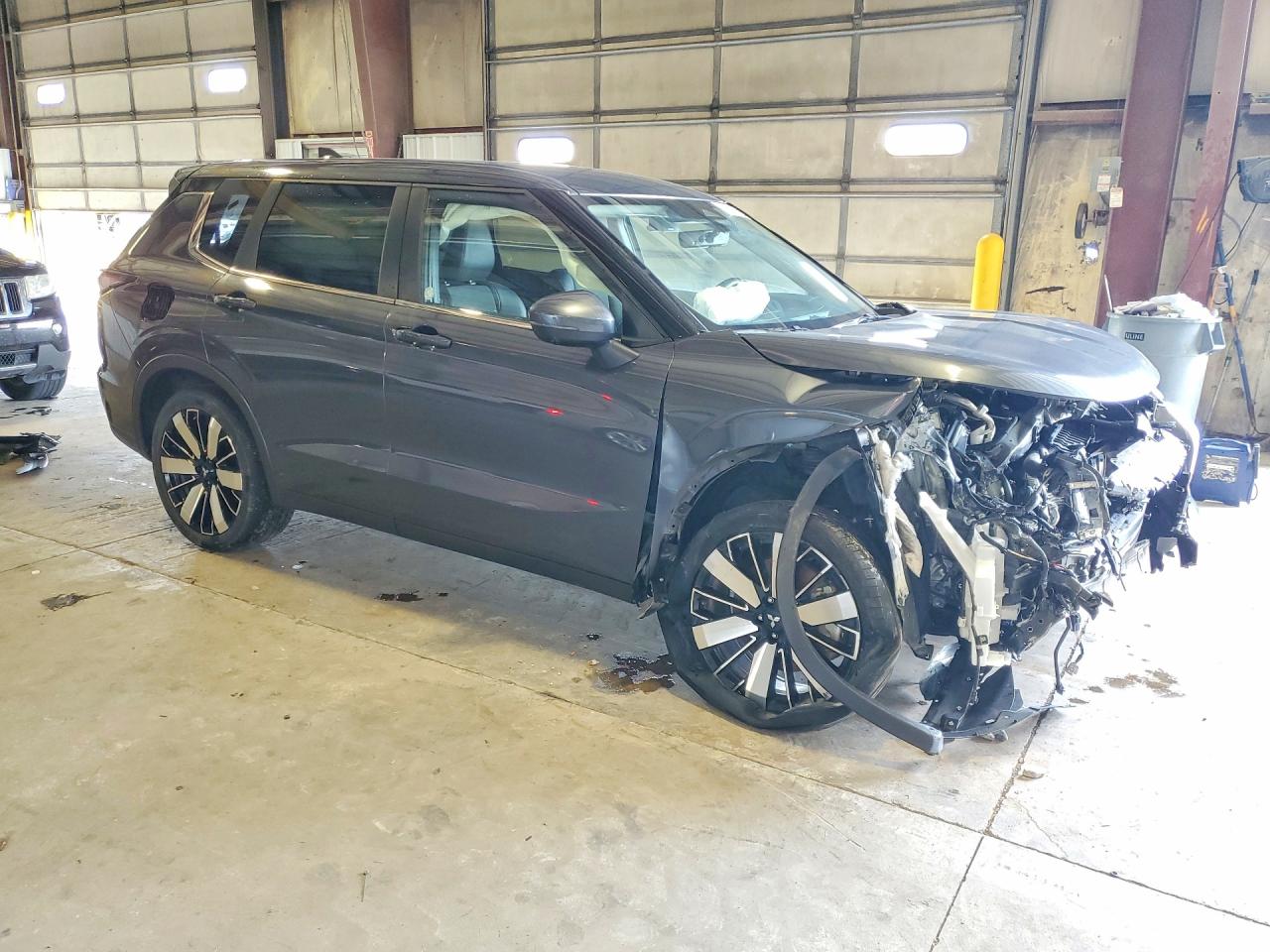 2025 MITSUBISHI OUTLANDER SE — снимка 4