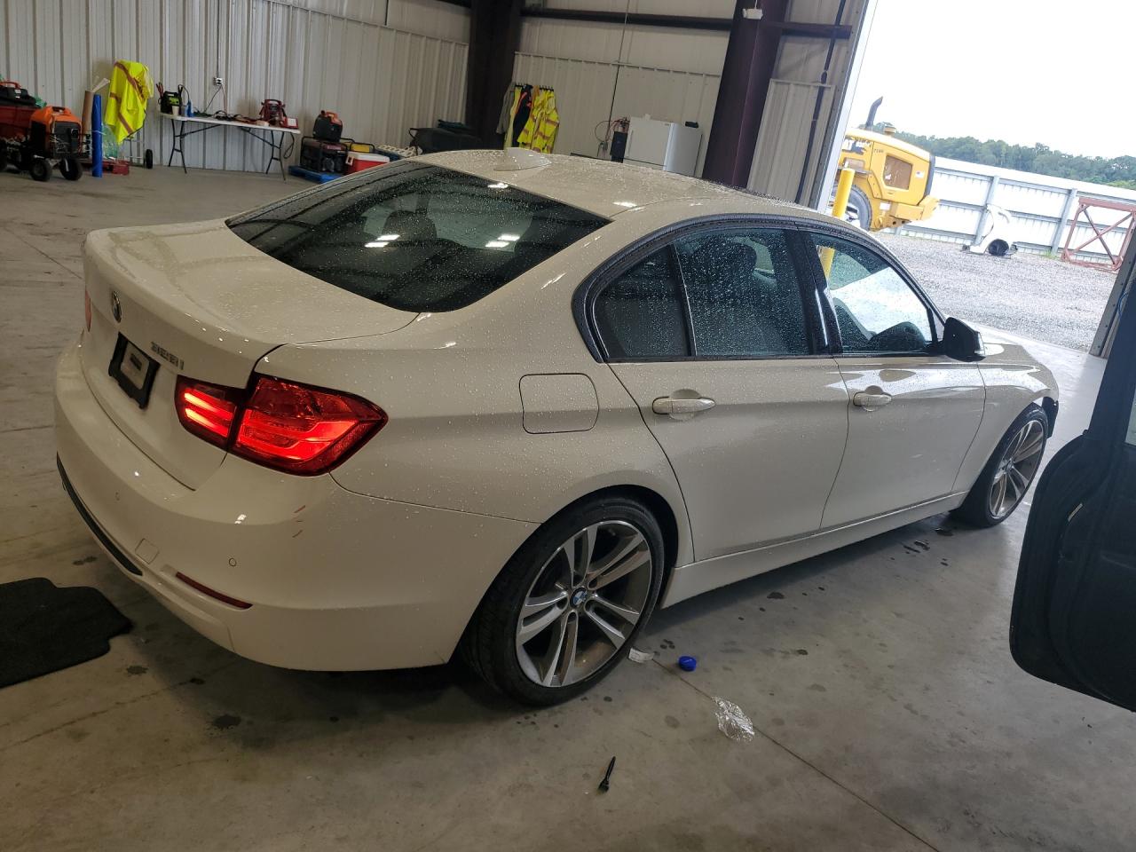 2014 BMW 328 I — снимка 3