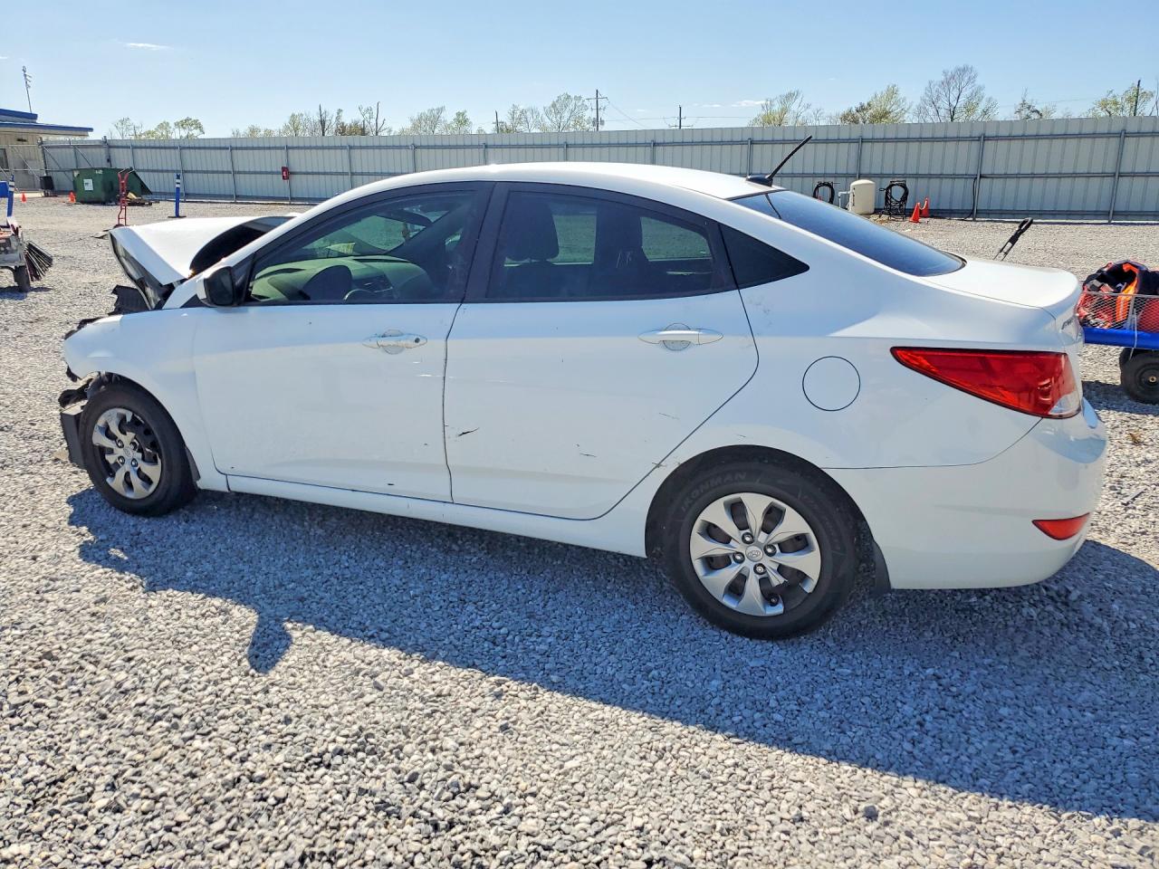 2016 HYUNDAI ACCENT SE — снимка 2