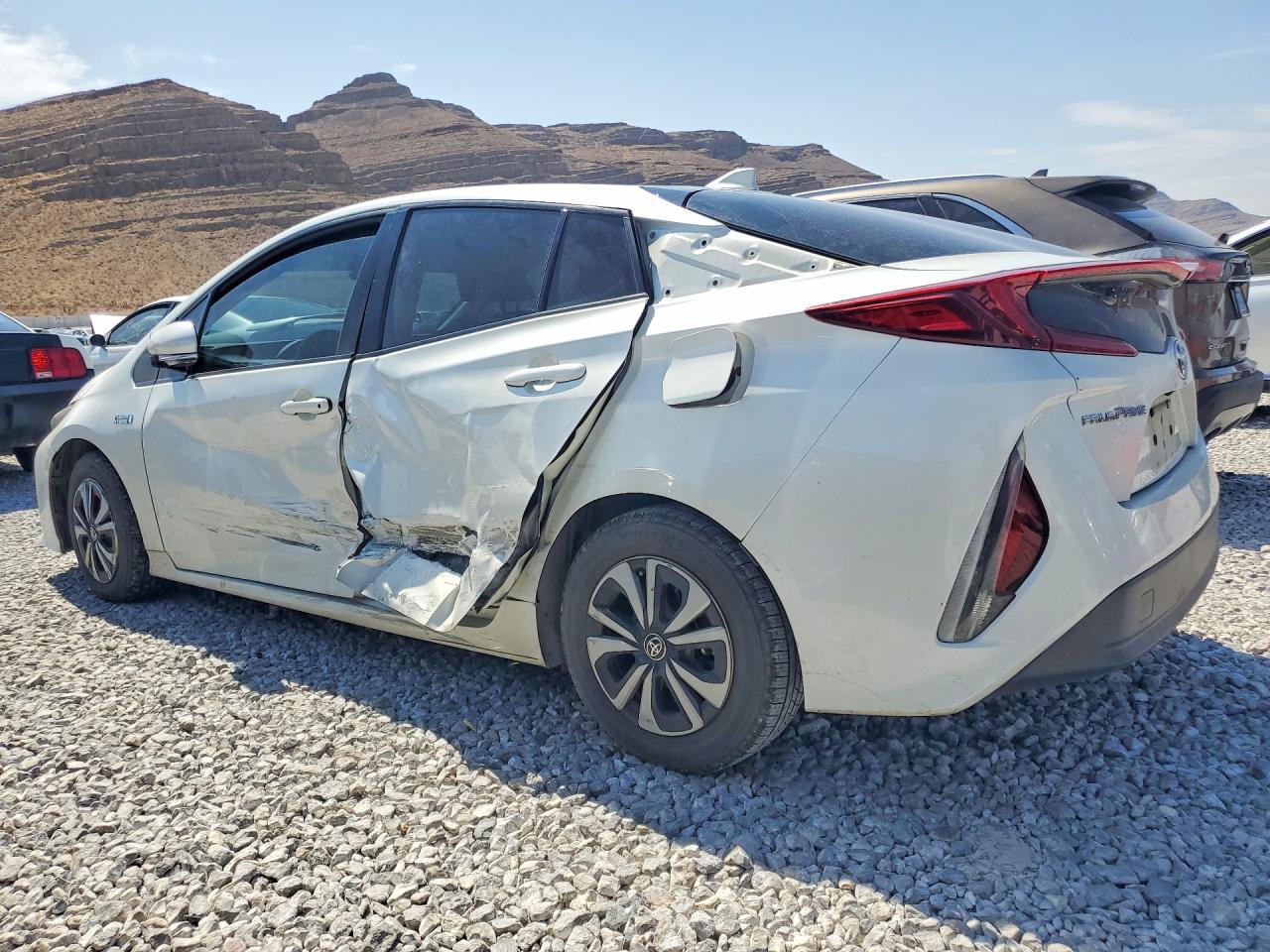 2017 TOYOTA PRIUS PRIME PREMIUM — снимка 2