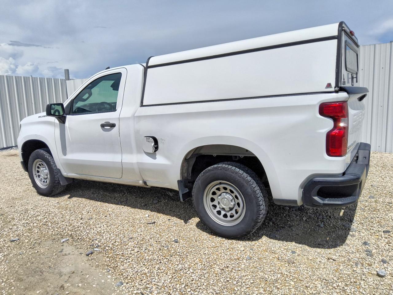 2023 CHEVROLET SILVERADO C1500 — снимка 2
