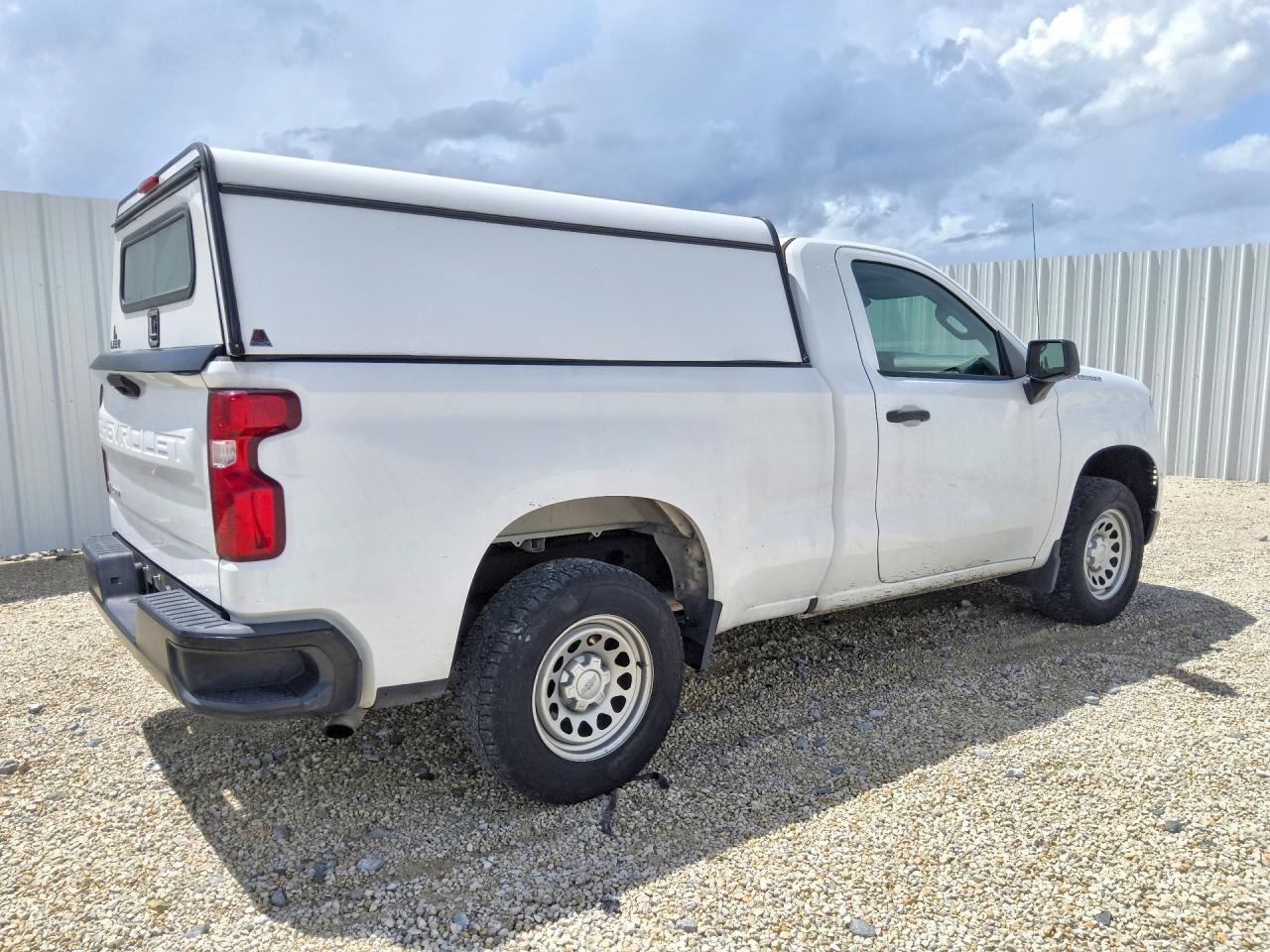 2023 CHEVROLET SILVERADO C1500 — снимка 3
