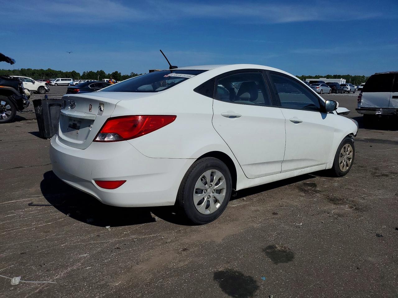 2016 HYUNDAI ACCENT SE — снимка 3