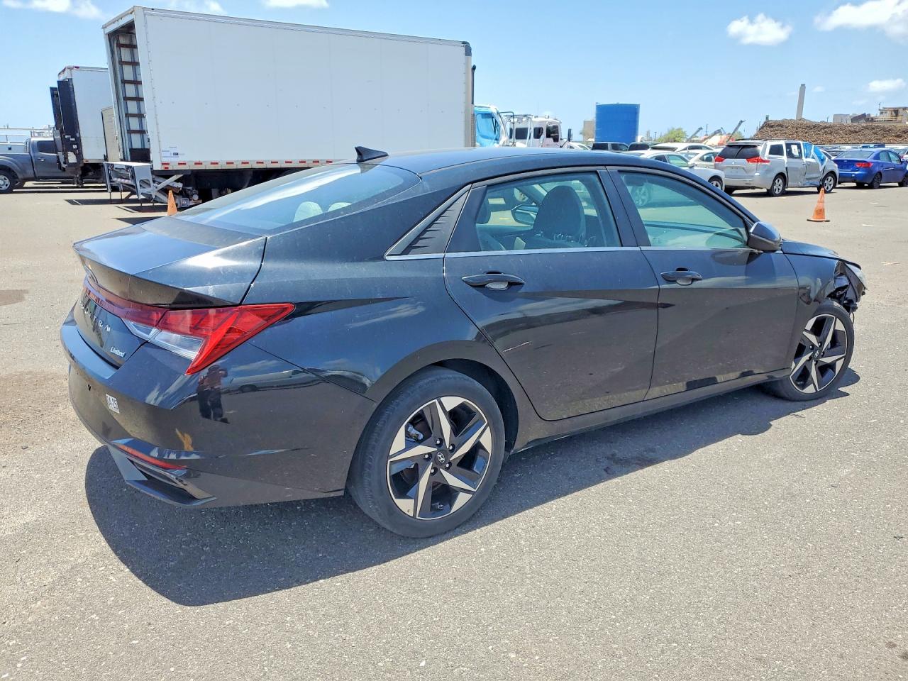 2023 HYUNDAI ELANTRA LIMITED — снимка 3