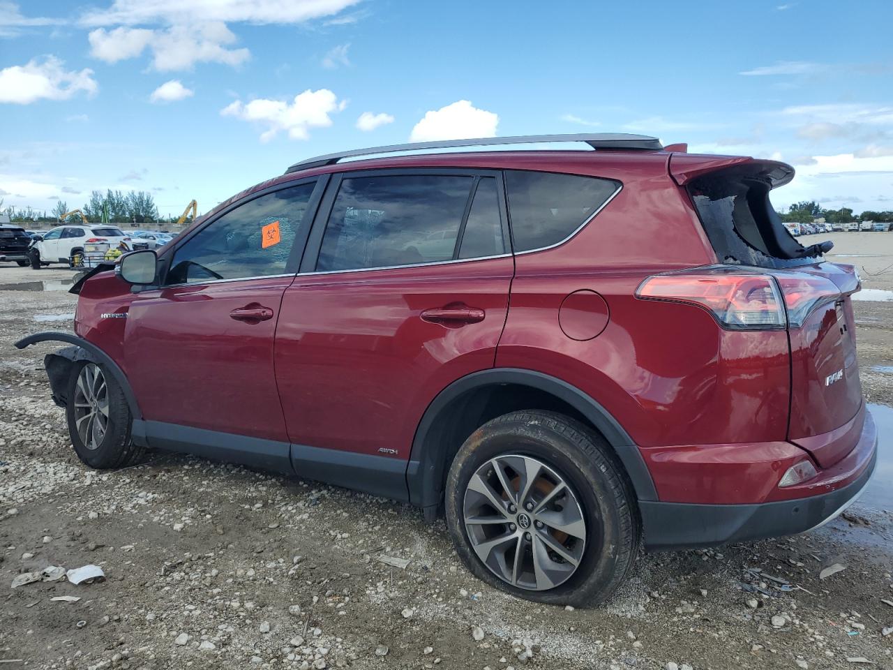 2018 TOYOTA RAV4 HV LE — снимка 2