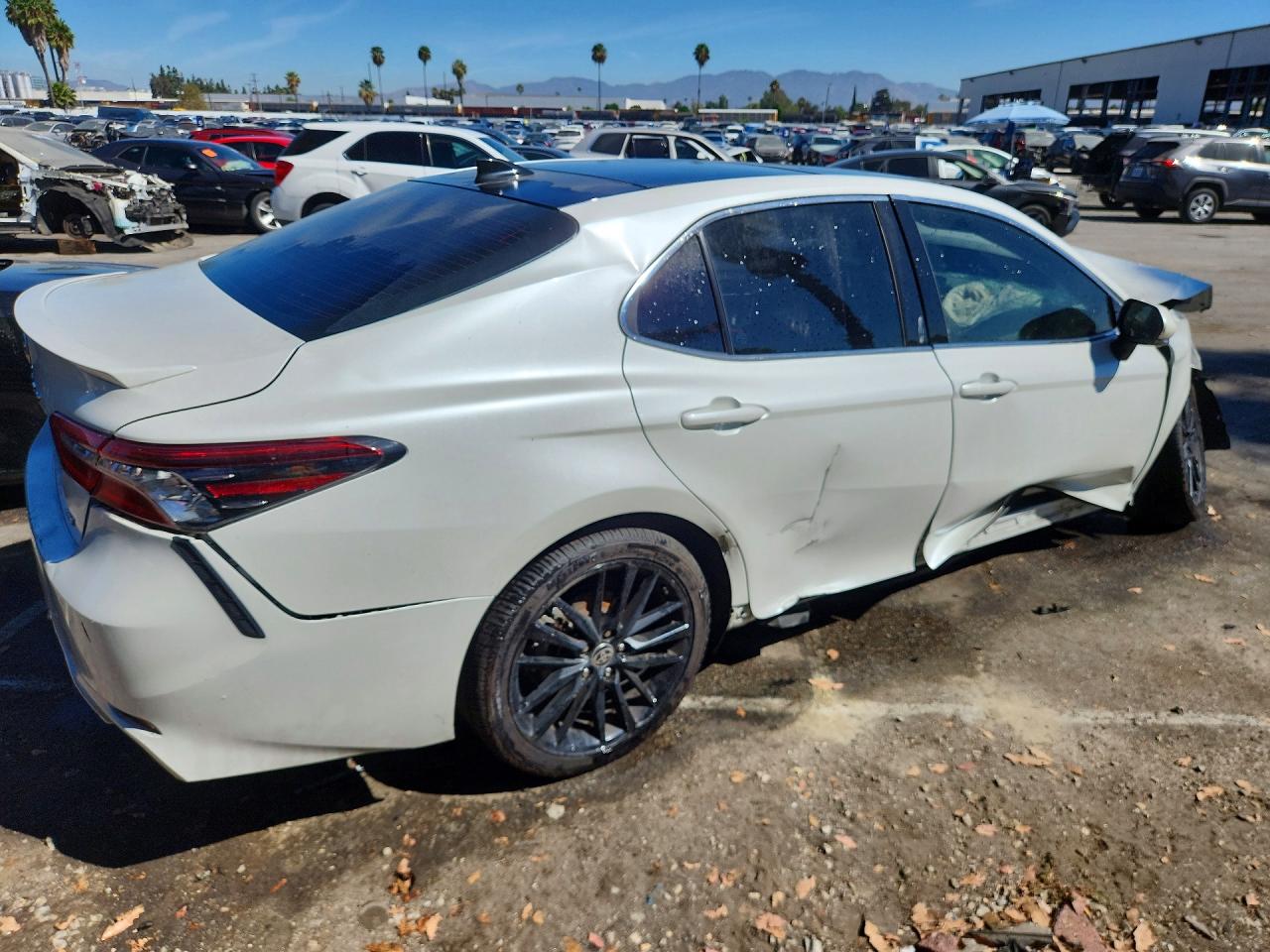 2022 TOYOTA CAMRY XSE — снимка 3