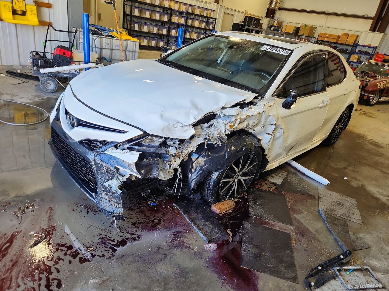 2022 TOYOTA CAMRY SE
