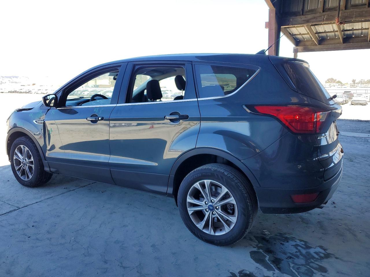 2019 FORD ESCAPE SE — снимка 2