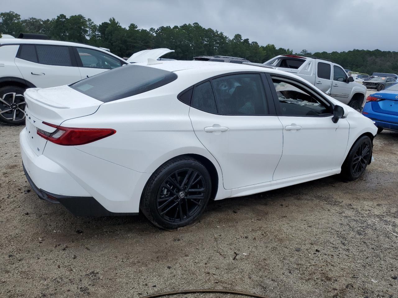 2025 TOYOTA CAMRY XSE — снимка 3