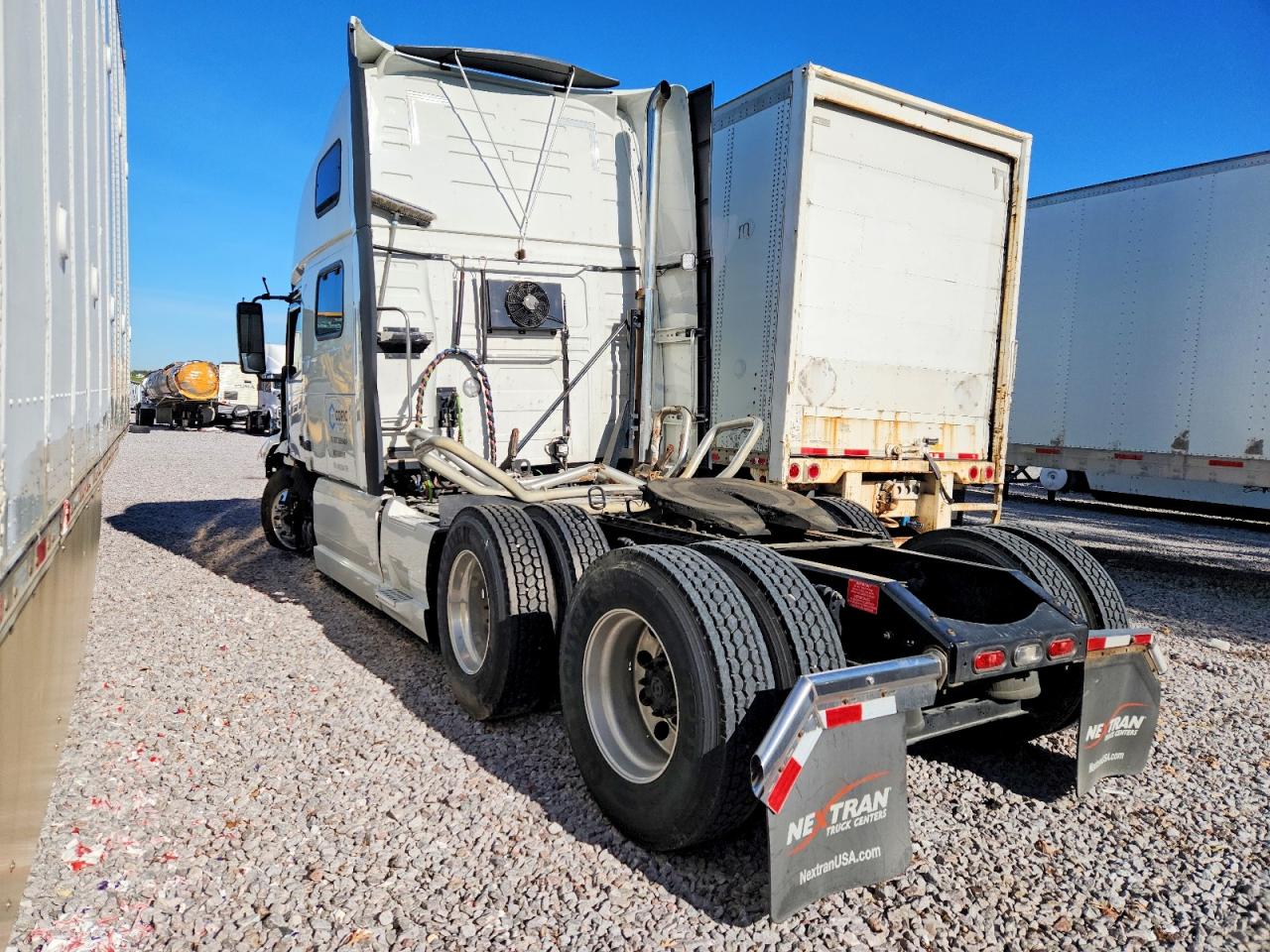 2021 VOLVO VN VNL — снимка 3