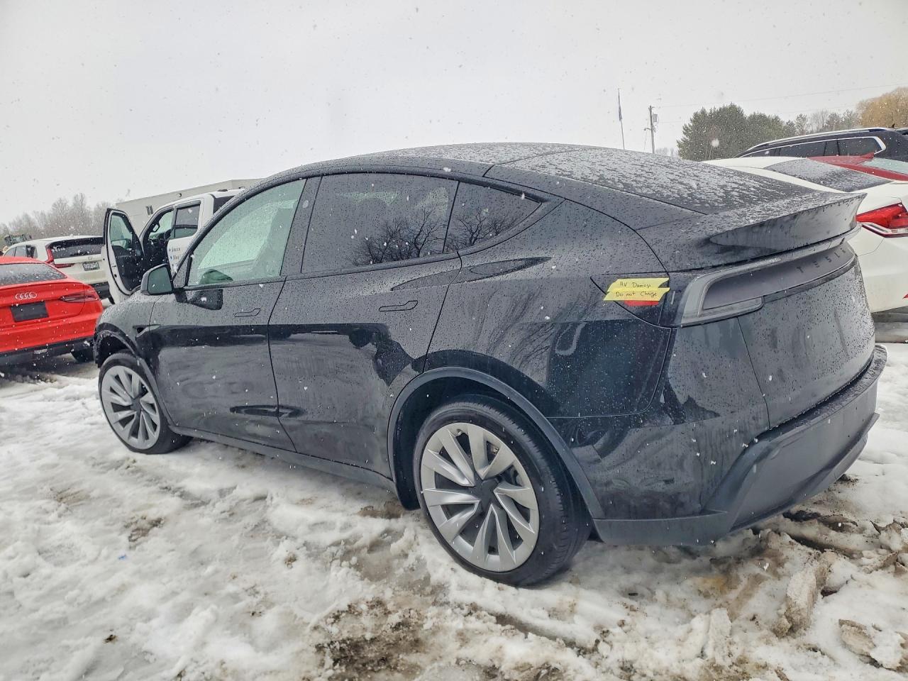 2026 TESLA MODEL Y — снимка 2