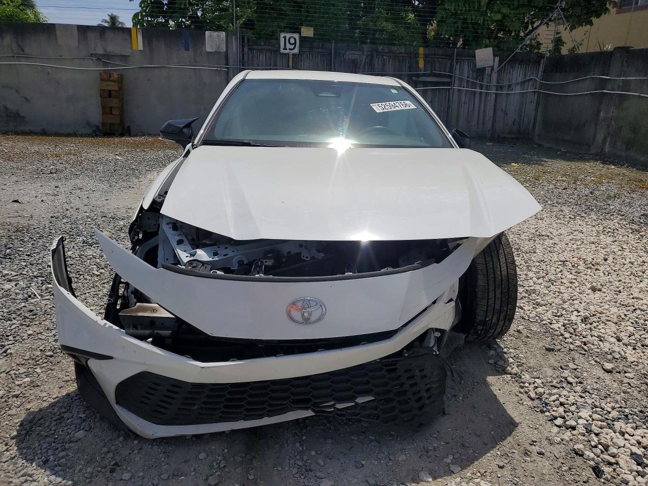 2025 TOYOTA CAMRY SE — снимка 5