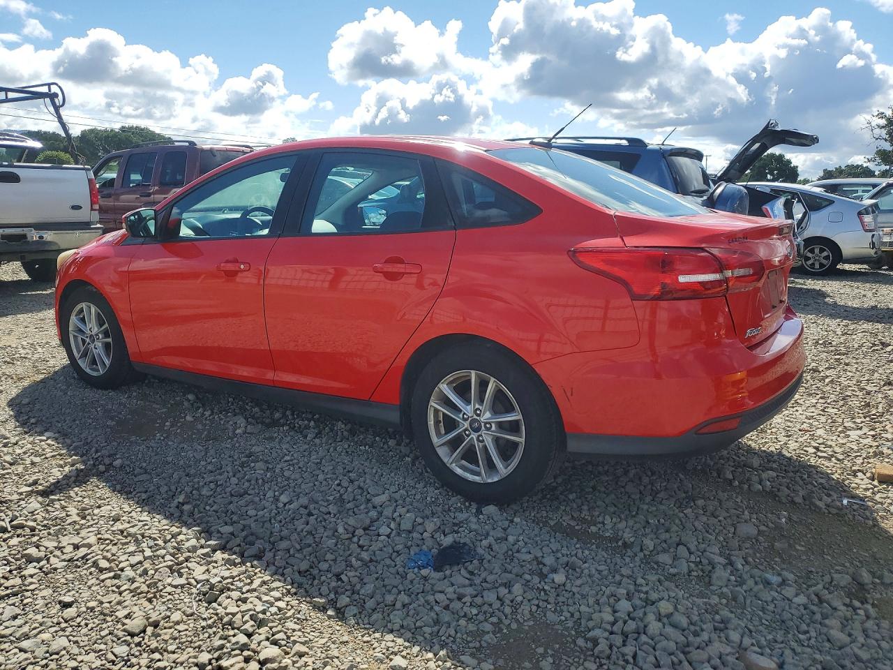 2017 FORD FOCUS SE — снимка 2