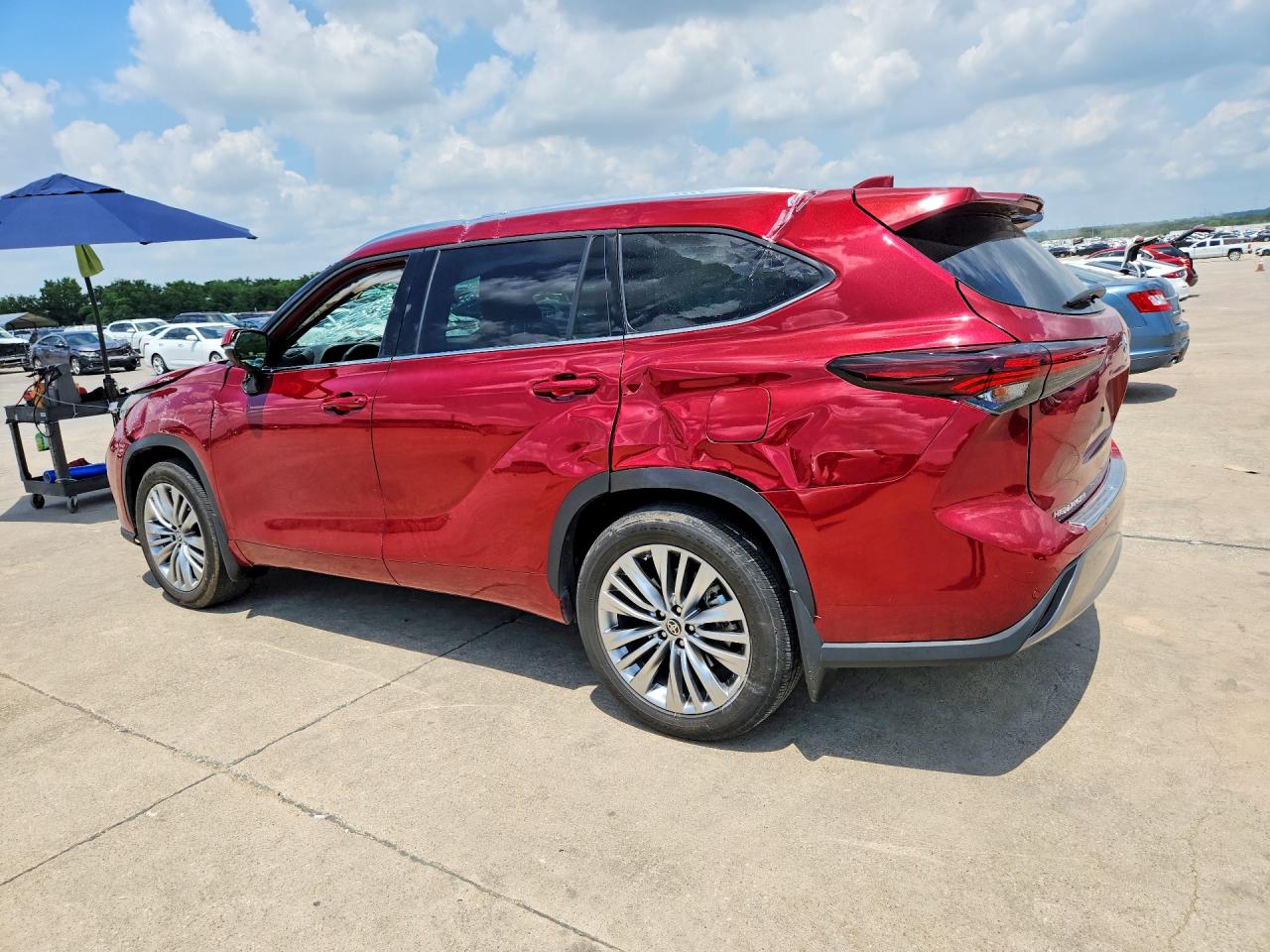 2024 TOYOTA HIGHLANDER PLATINUM — снимка 2
