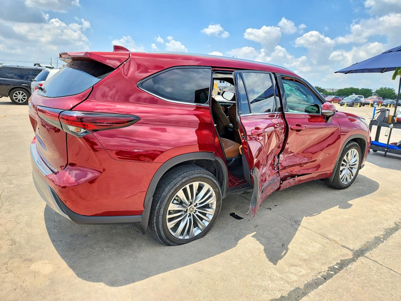 2024 TOYOTA HIGHLANDER PLATINUM — снимка 3