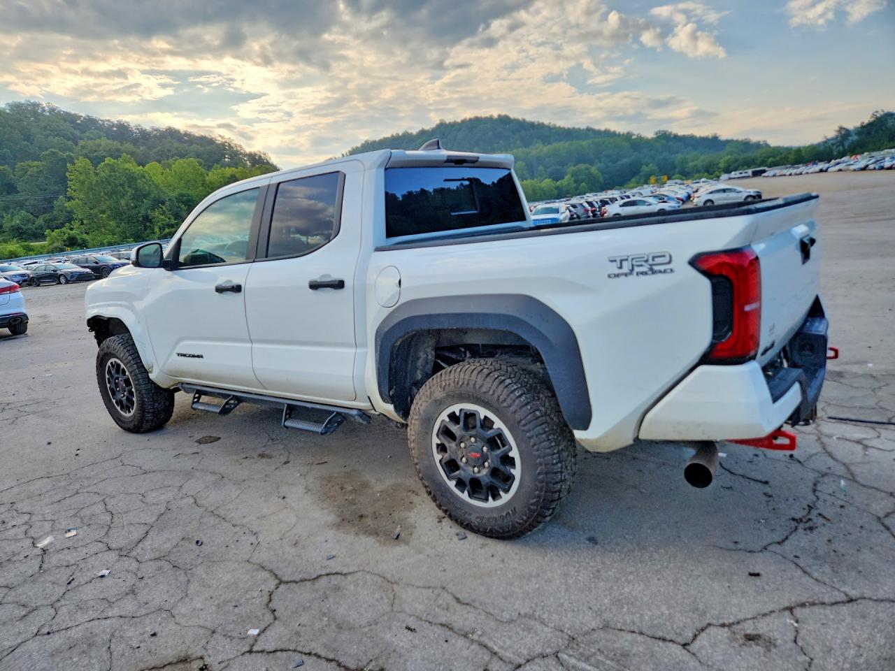 2024 TOYOTA TACOMA TRD OFF-ROAD — снимка 2