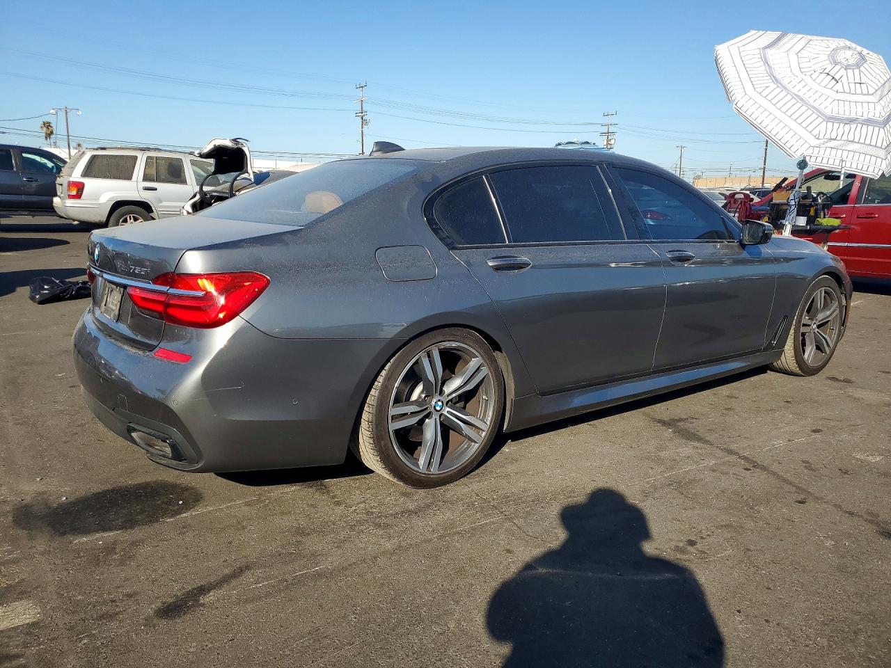 2016 BMW 750 XI — снимка 3