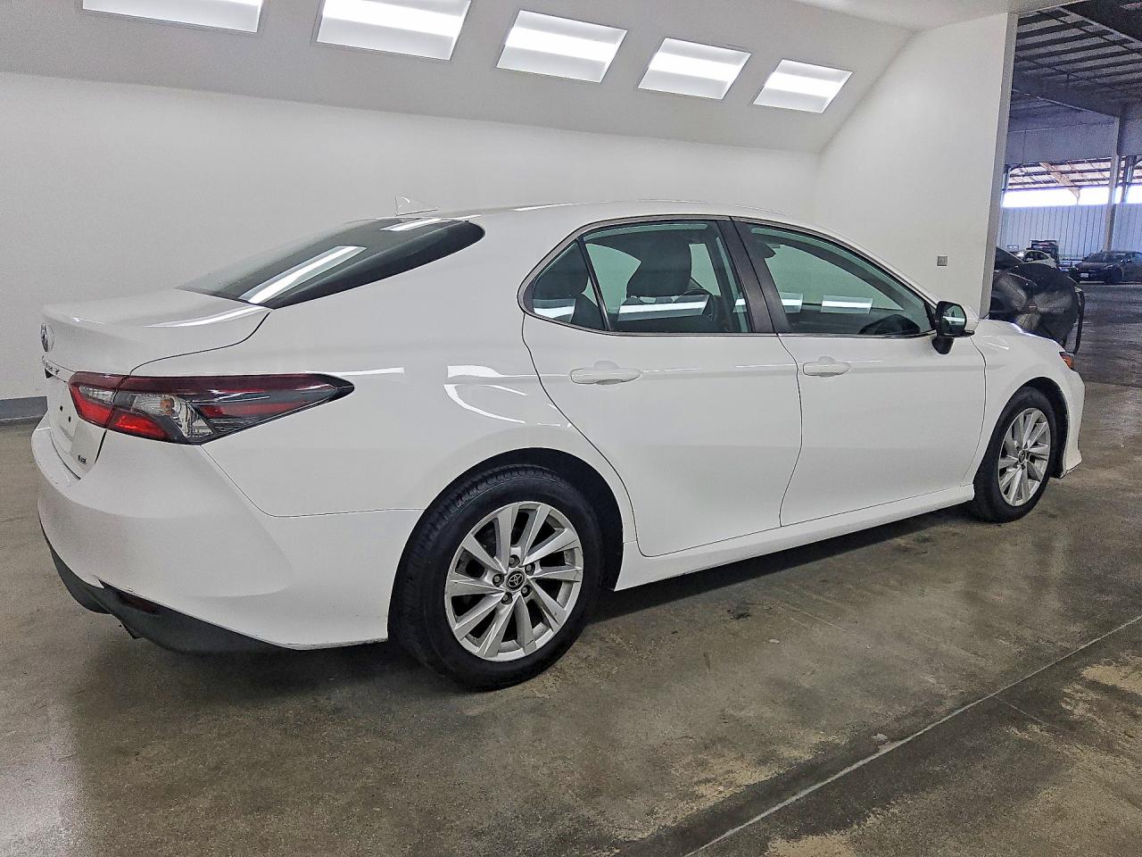 2022 TOYOTA CAMRY LE — снимка 3