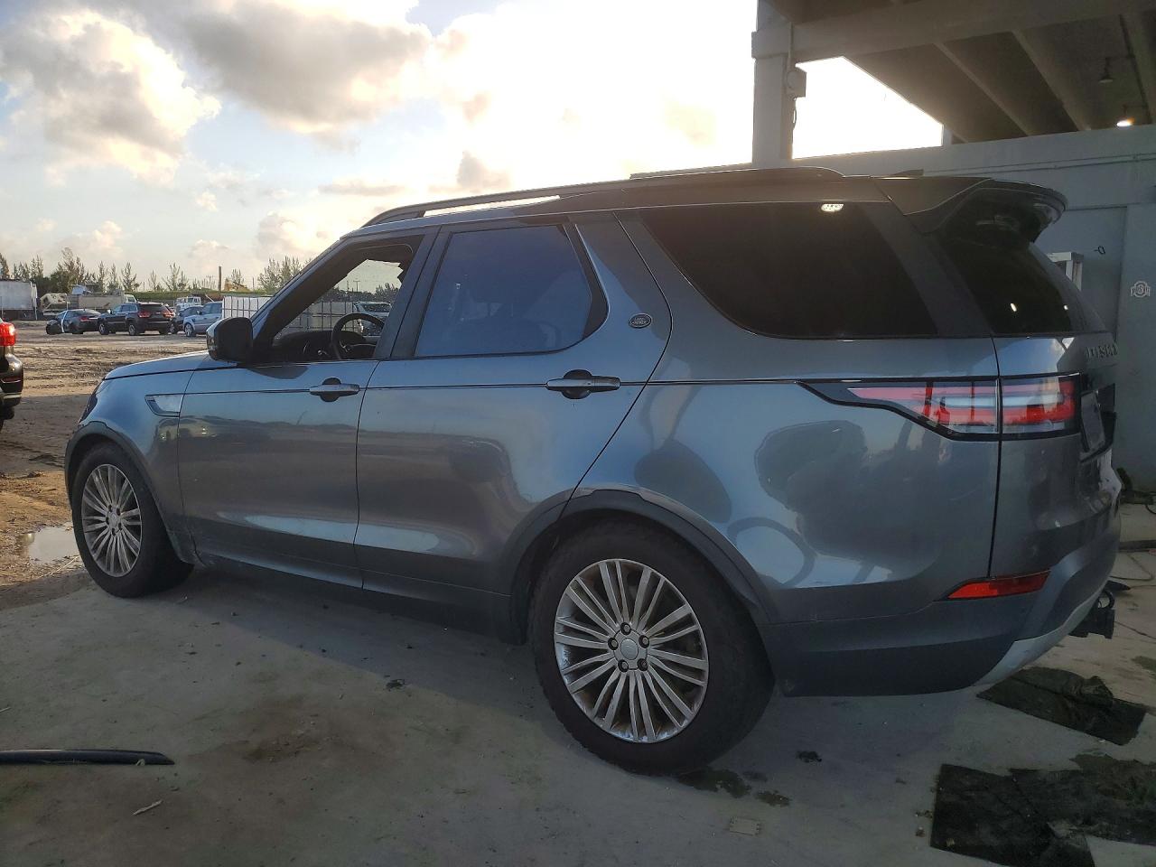 2017 LAND ROVER DISCOVERY HSE — снимка 2