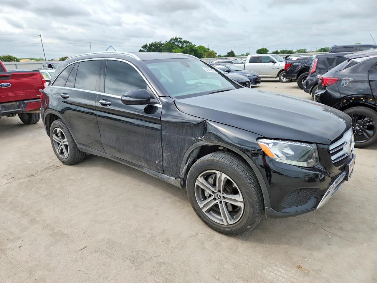2019 MERCEDES-BENZ GLC 300 — снимка 4