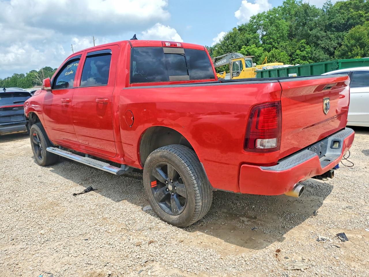 2015 RAM 1500 SPORT — снимка 2