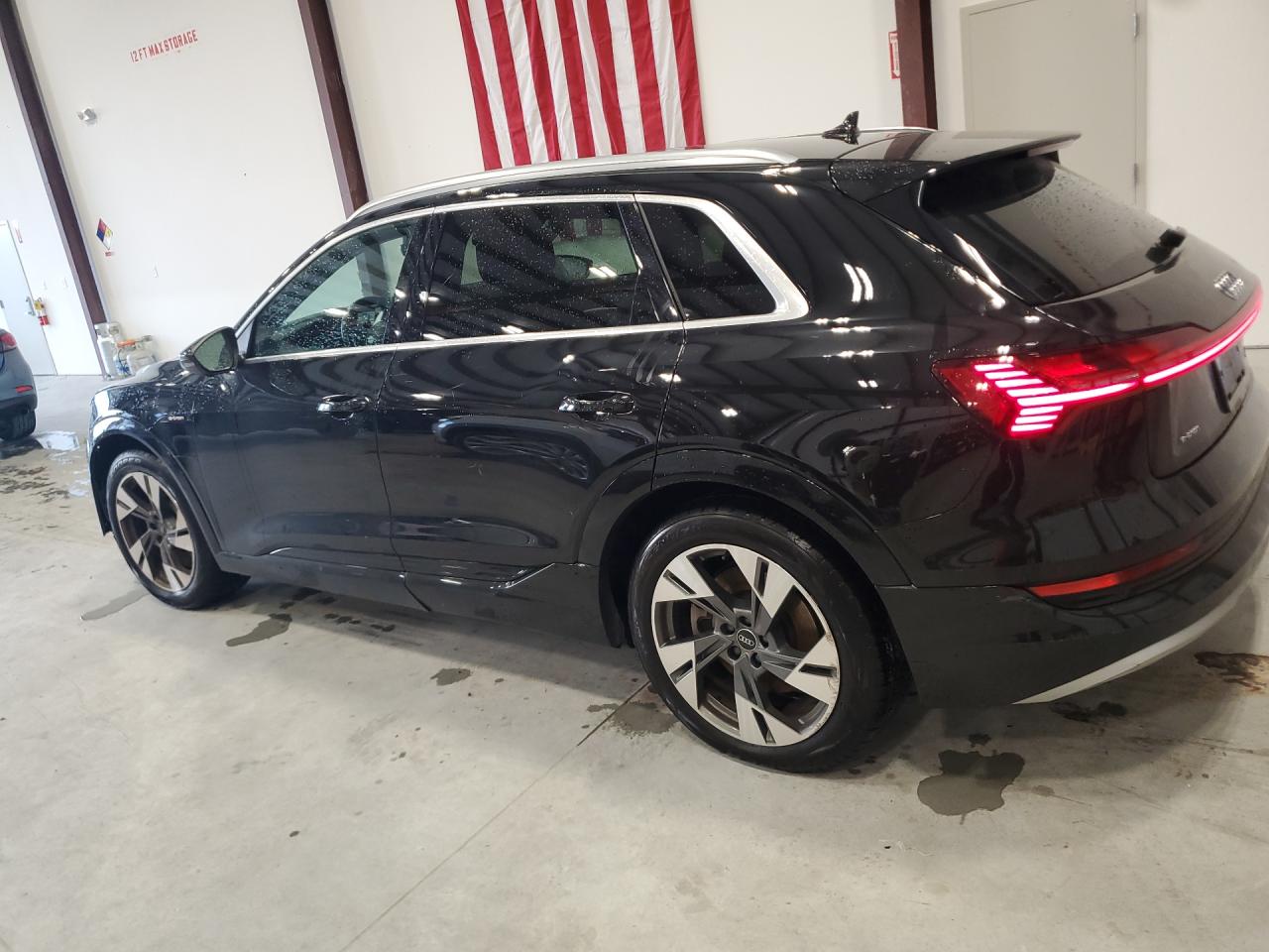 2021 AUDI E-TRON PREMIUM — снимка 2