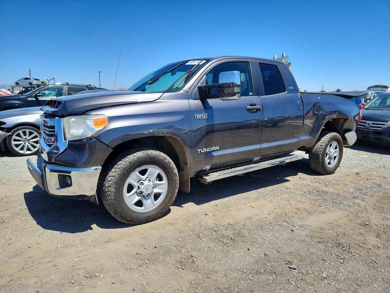 2017 TOYOTA TUNDRA SR5