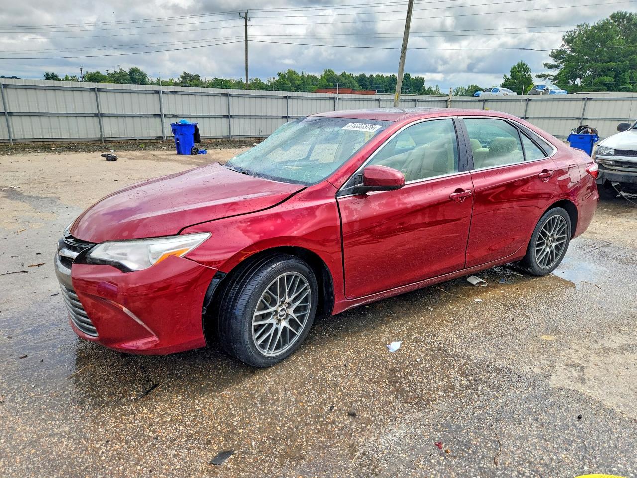 2015 TOYOTA CAMRY XLE