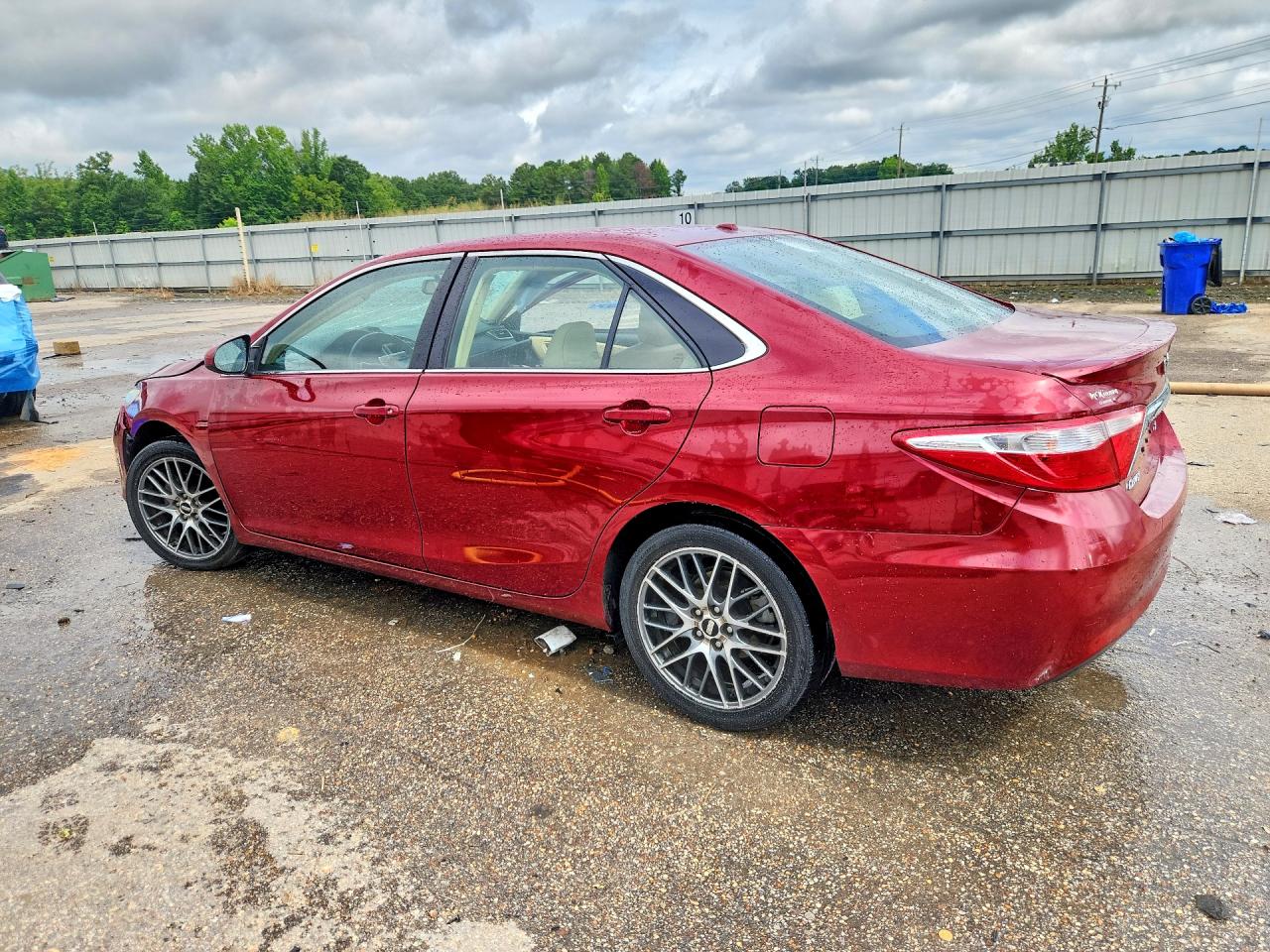 2015 TOYOTA CAMRY XLE — снимка 2