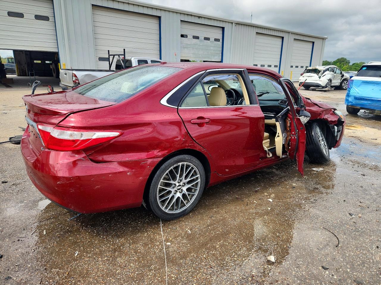 2015 TOYOTA CAMRY XLE — снимка 3