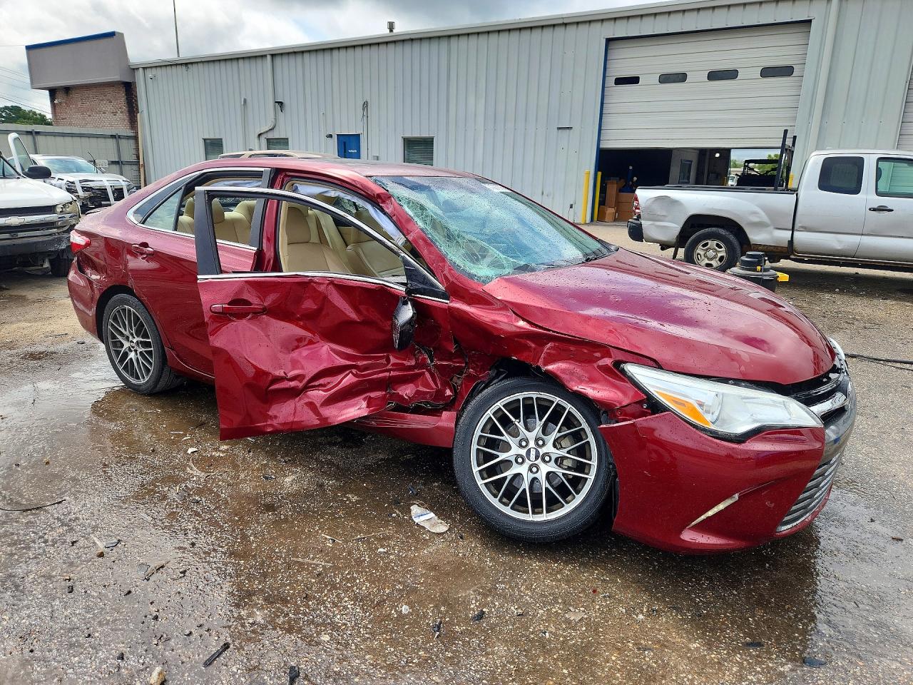2015 TOYOTA CAMRY XLE — снимка 4