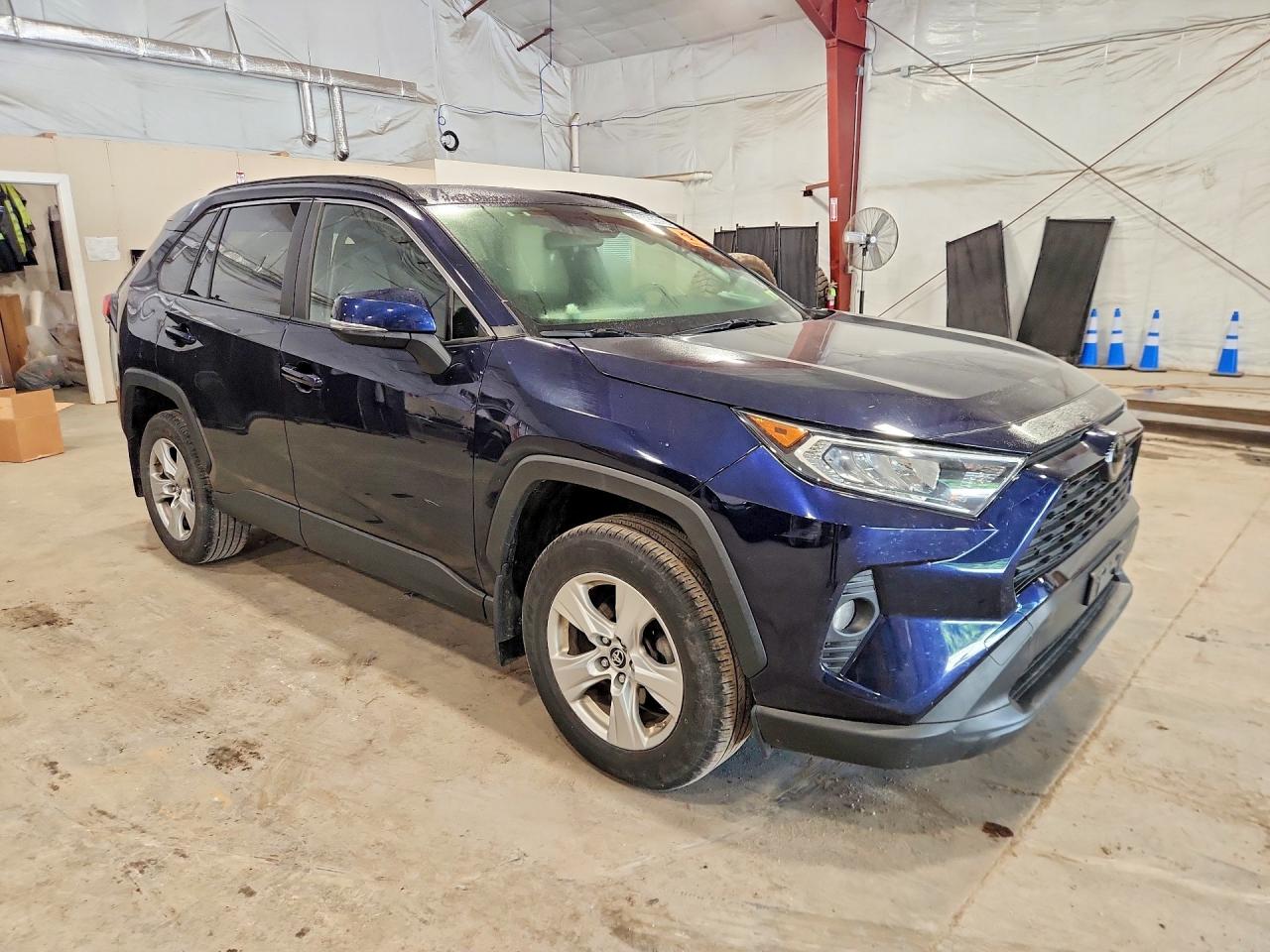 2019 TOYOTA RAV4 XLE — снимка 4