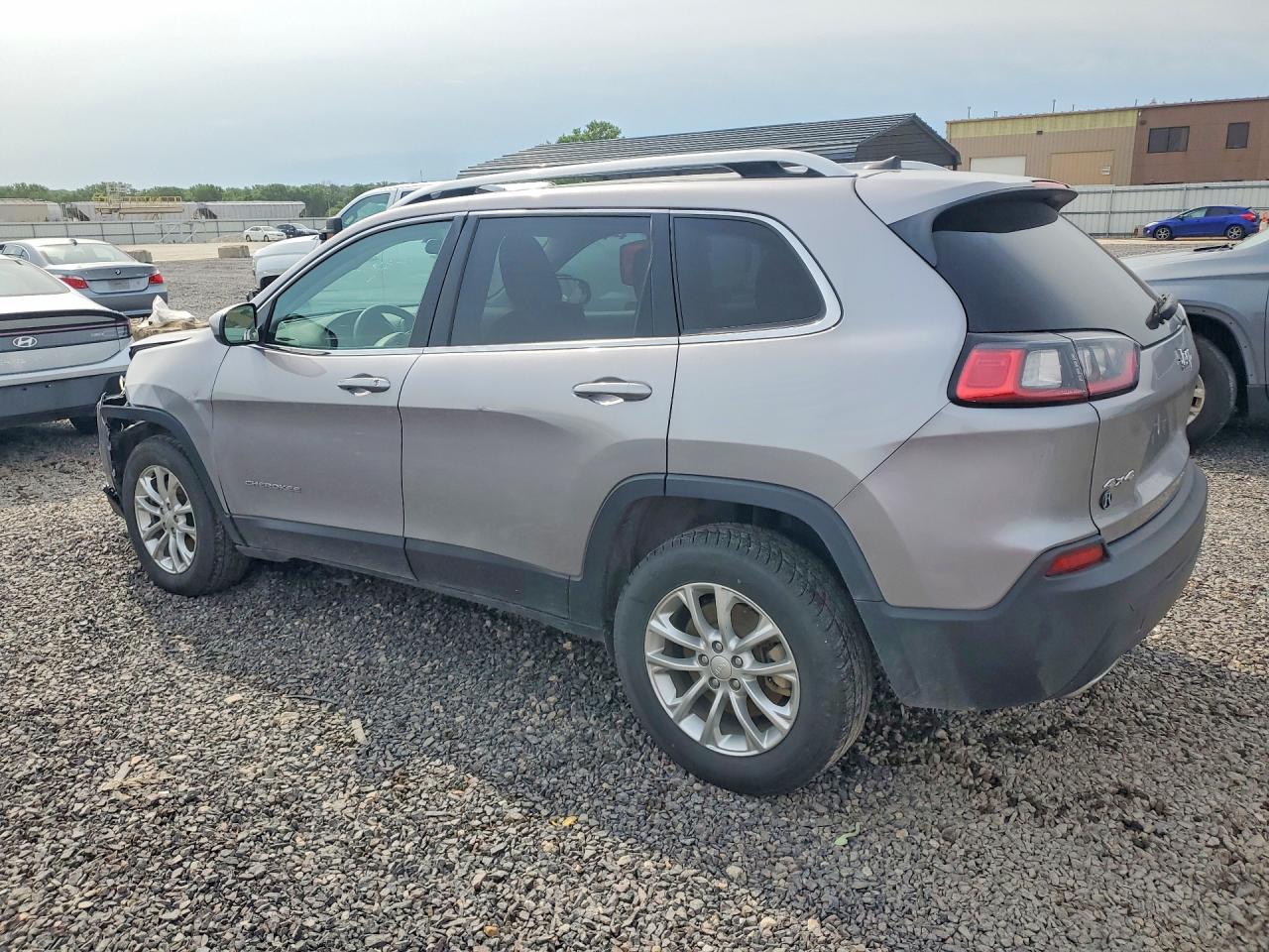 2019 JEEP CHEROKEE LATITUDE — снимка 2