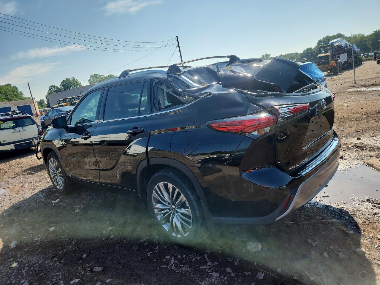 2022 TOYOTA HIGHLANDER HYBRID PLATINUM — снимка 2