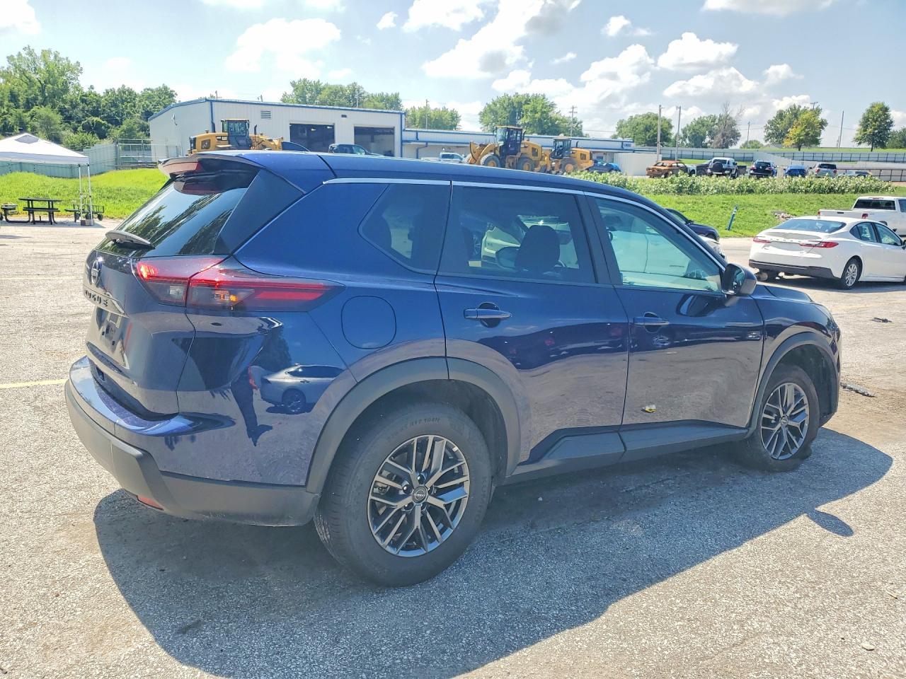 2026 NISSAN ROGUE SV — снимка 3