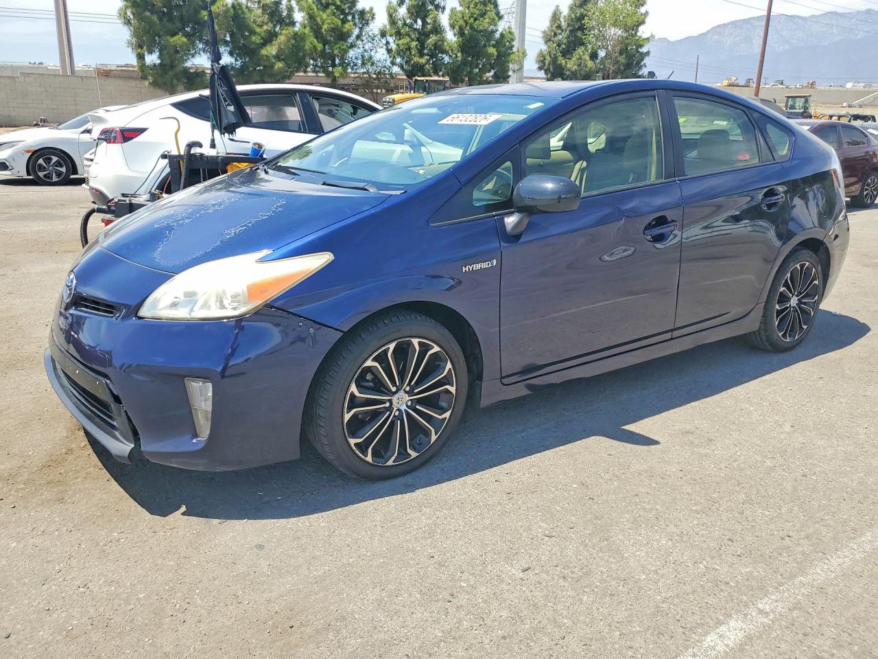 2015 TOYOTA PRIUS TWO