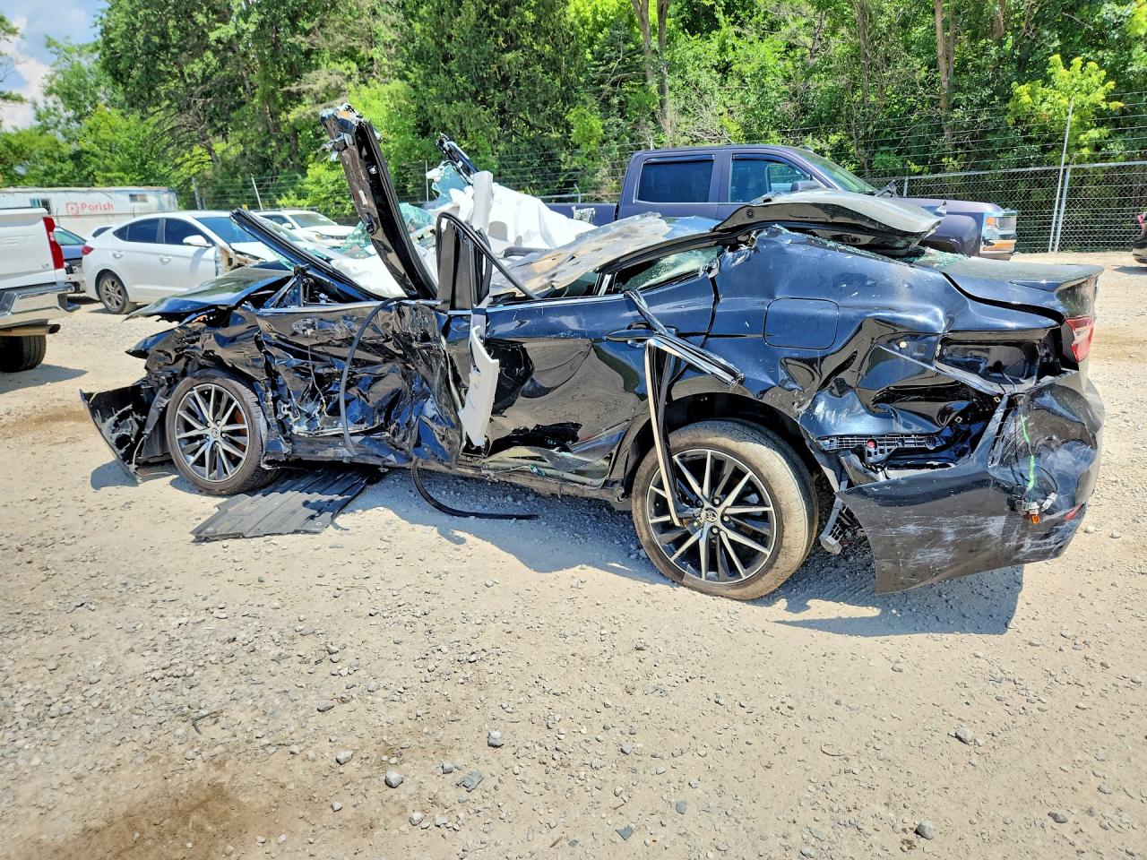 2023 TOYOTA CAMRY SE — снимка 2