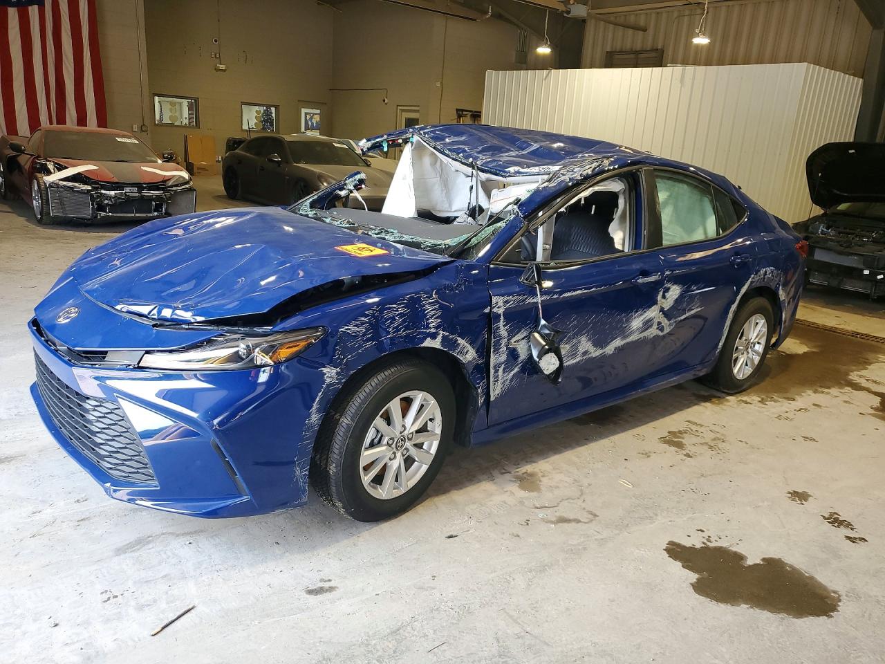 2025 TOYOTA CAMRY LE
