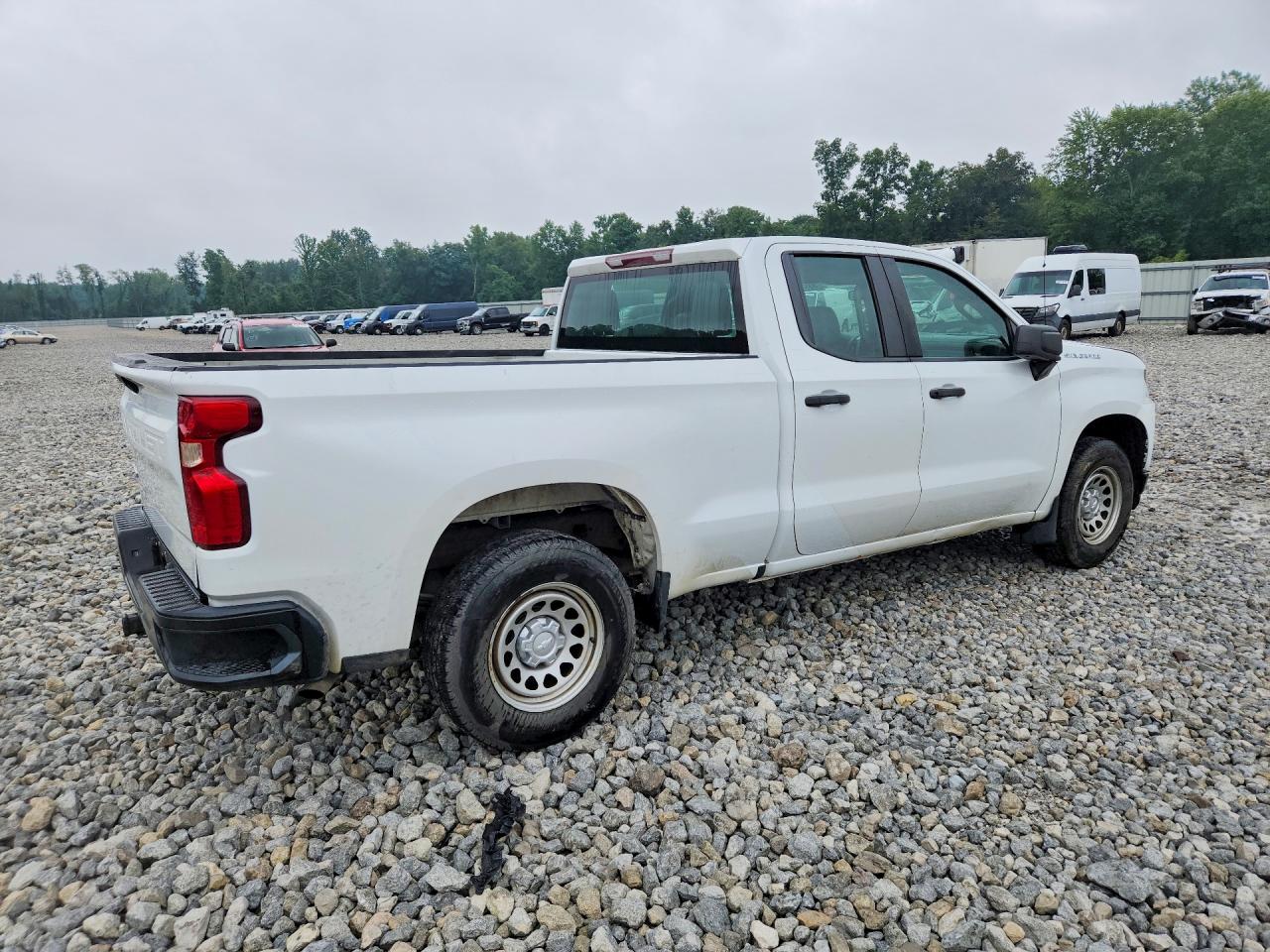 2019 CHEVROLET SILVERADO C1500 — снимка 3