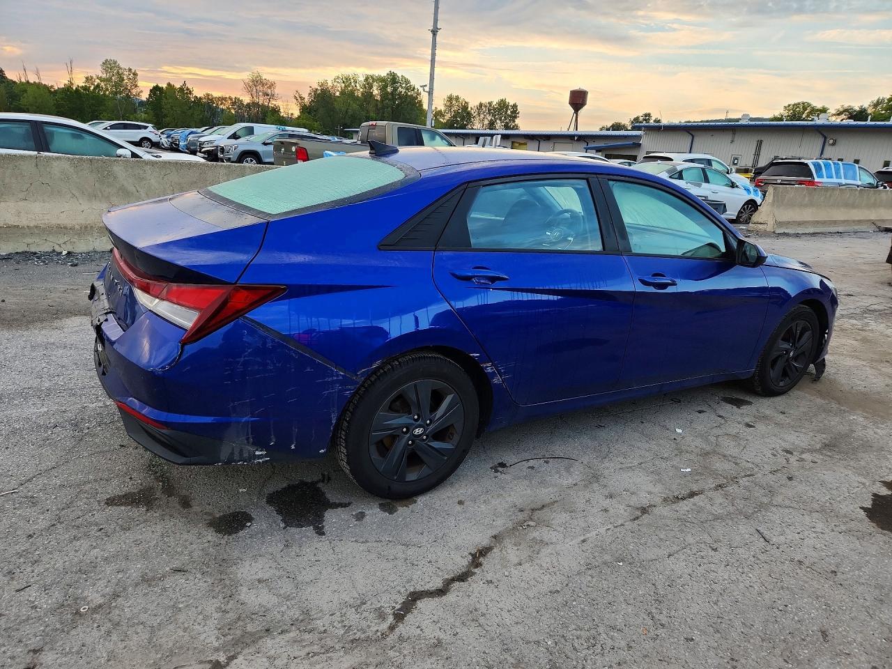 2021 HYUNDAI ELANTRA SEL — снимка 3