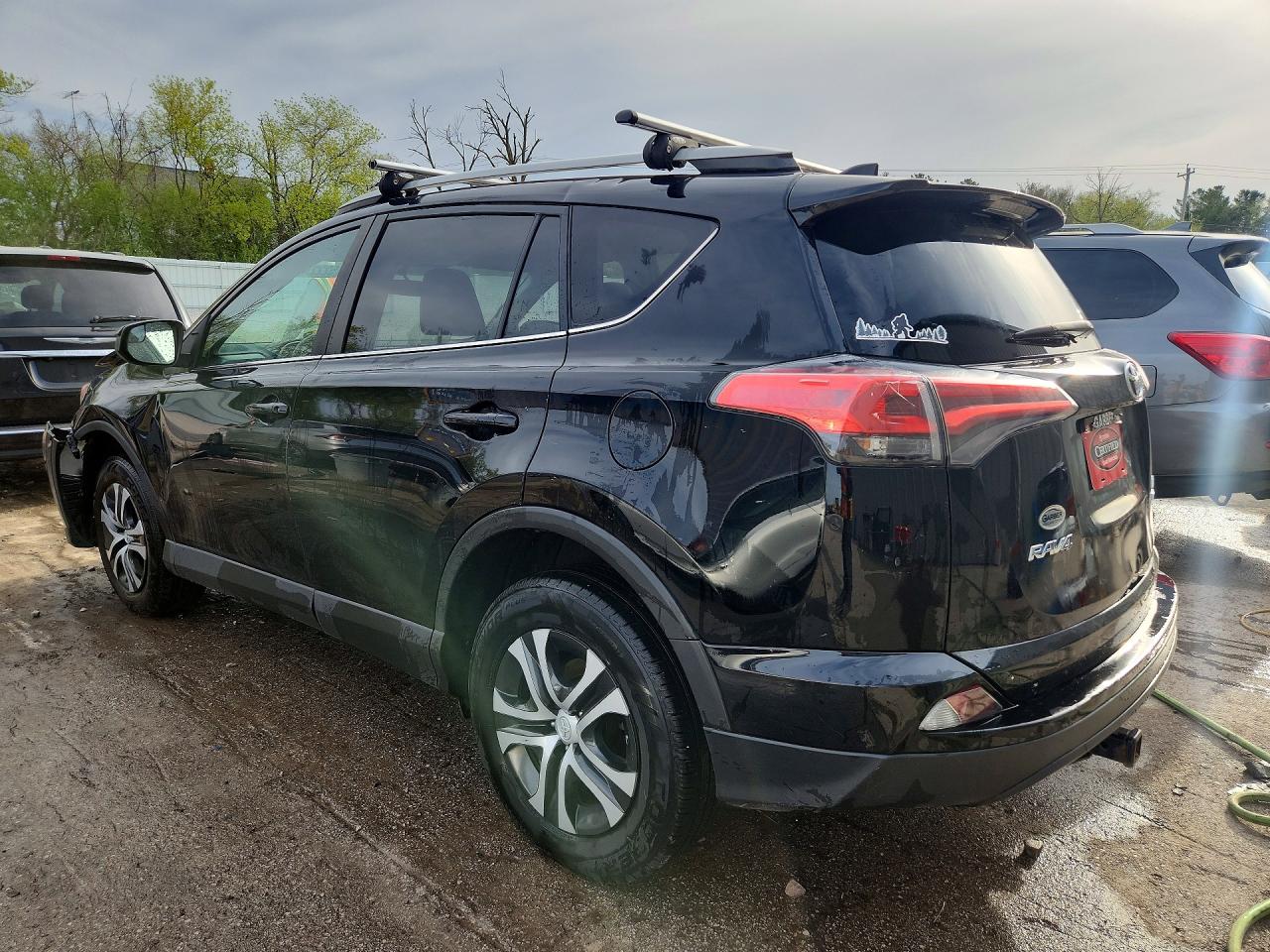 2016 TOYOTA RAV4 LE — снимка 2