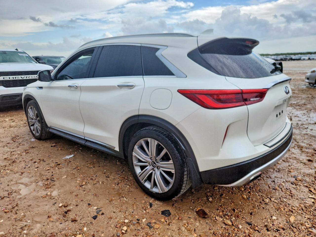 2021 INFINITI QX50 ESSENTIAL — снимка 2