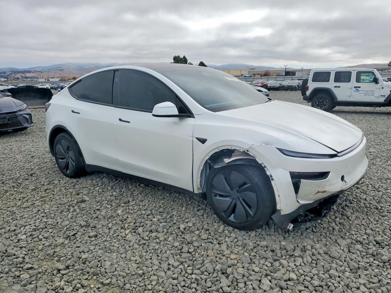 2026 TESLA MODEL Y — снимка 4
