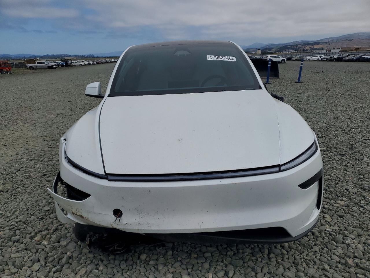 2026 TESLA MODEL Y — снимка 5