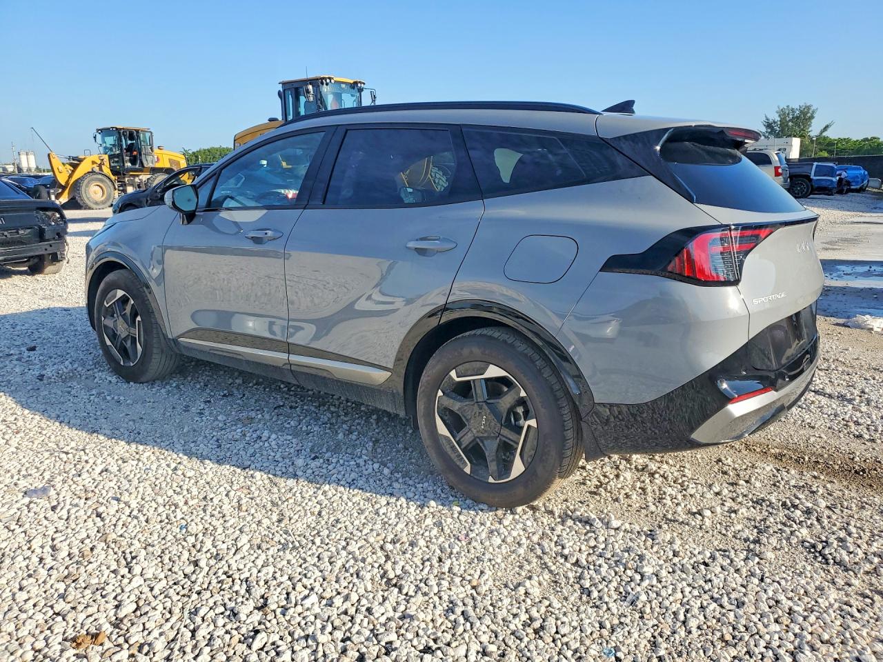 2026 KIA SPORTAGE SX — снимка 2