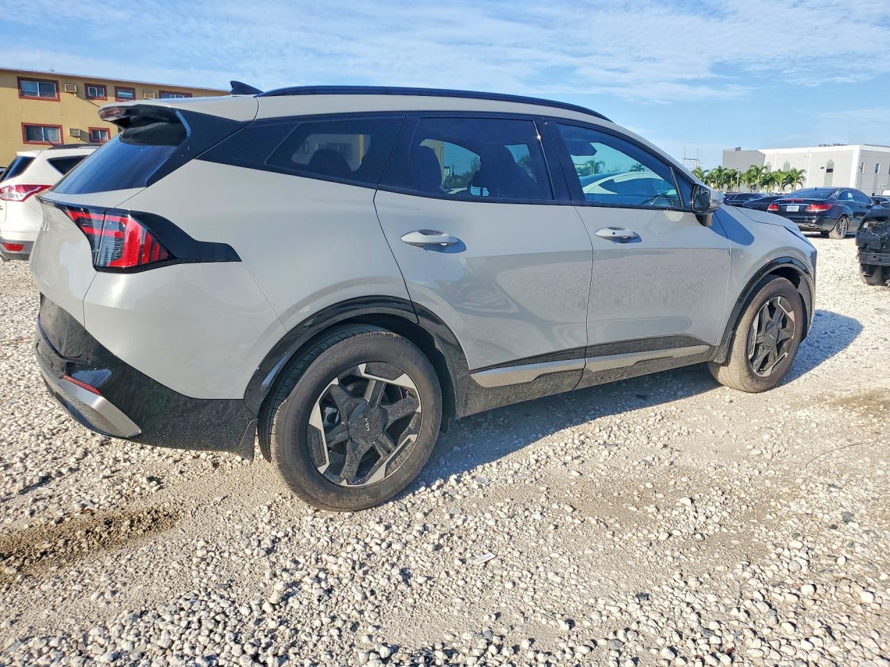 2026 KIA SPORTAGE SX — снимка 3