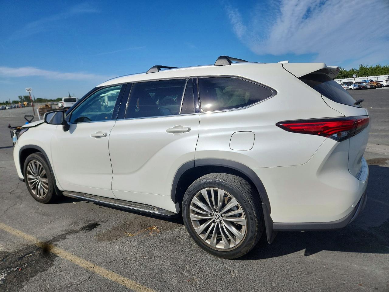 2020 TOYOTA HIGHLANDER PLATINUM — снимка 2