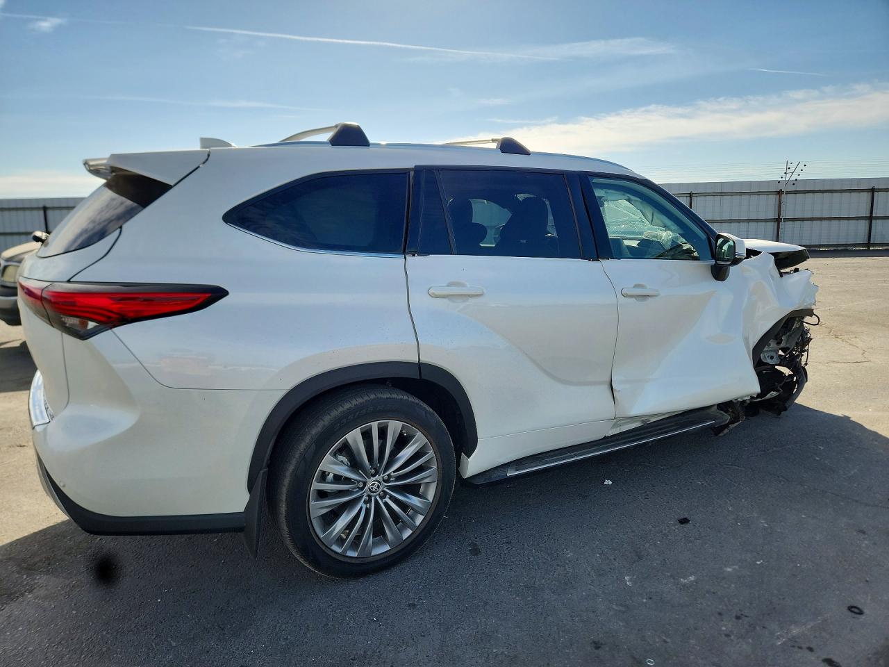 2020 TOYOTA HIGHLANDER PLATINUM — снимка 3